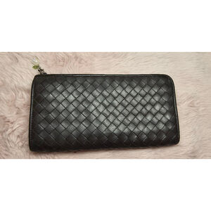 Bottega Veneta Intrecciato Brown Leather Zip Around Wallet